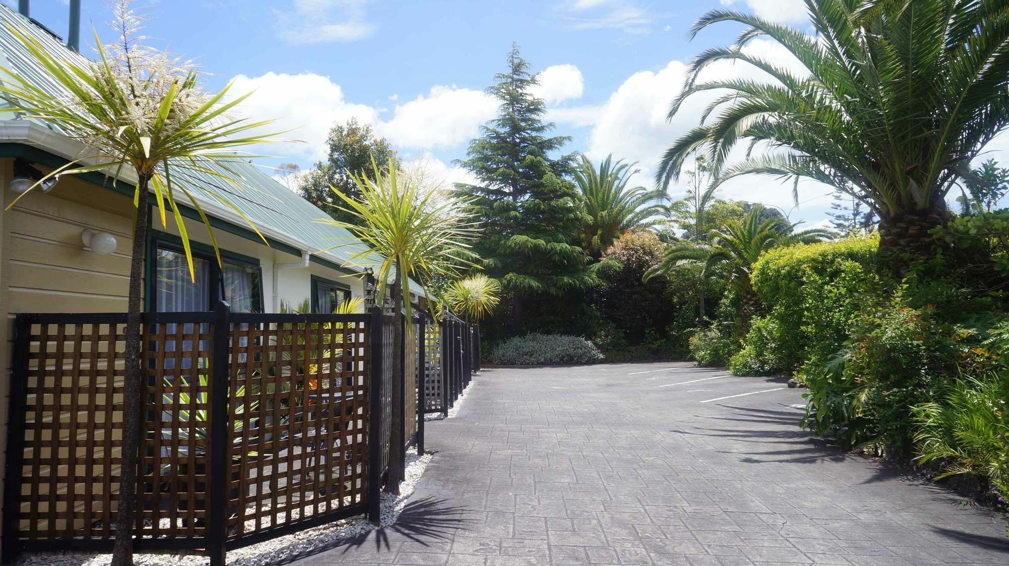 Cheviot Park Motor Lodge Whangarei Exteriör bild